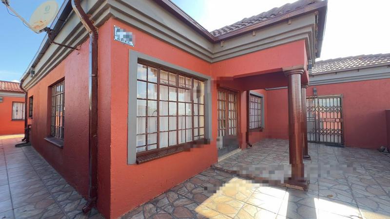 5 Bedroom Property for Sale in Nellmapius Ext 4 Gauteng
