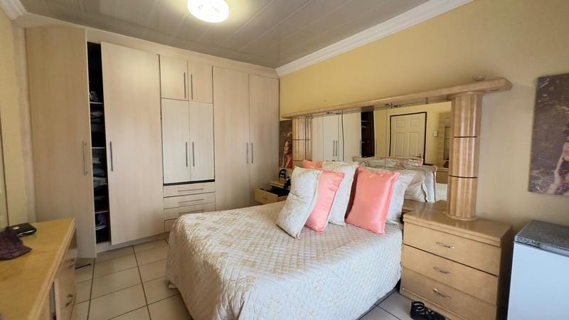 5 Bedroom Property for Sale in Nellmapius Ext 4 Gauteng