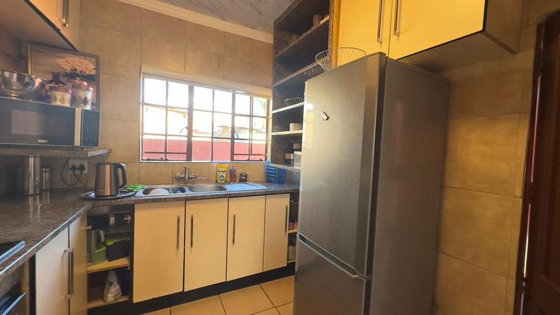 5 Bedroom Property for Sale in Nellmapius Ext 4 Gauteng