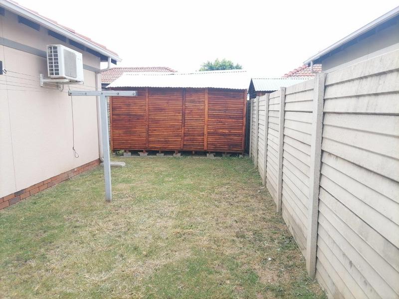 3 Bedroom Property for Sale in Andeon Gauteng