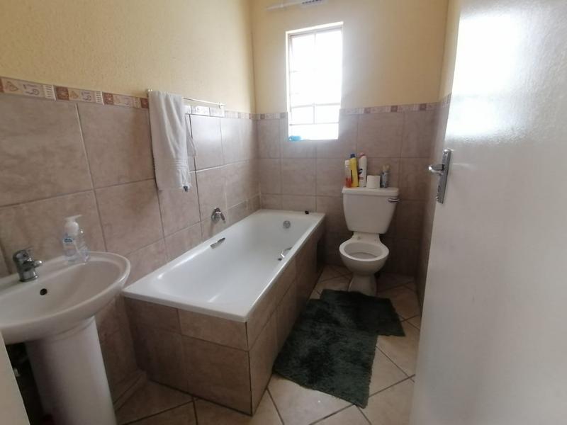 3 Bedroom Property for Sale in Andeon Gauteng