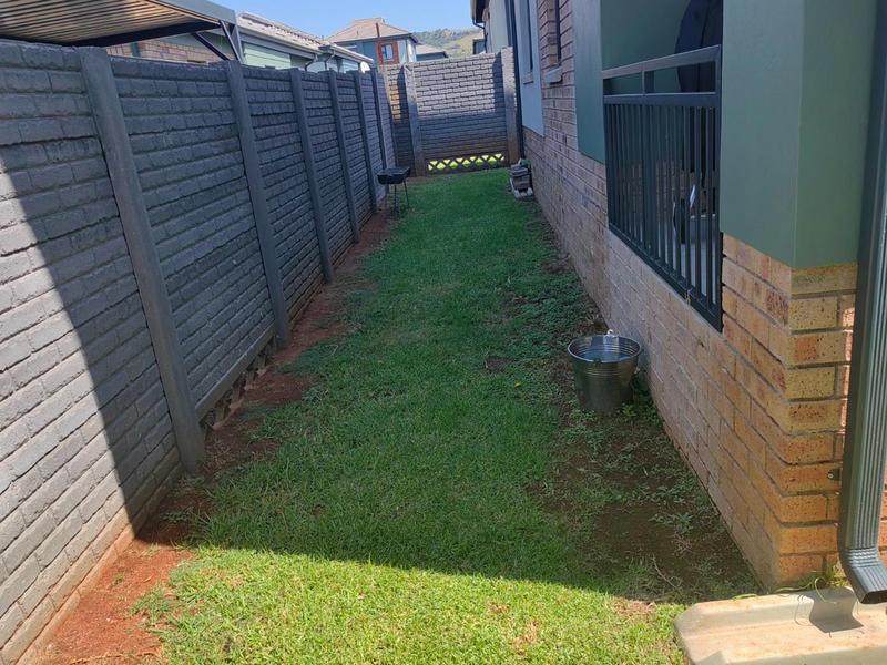 4 Bedroom Property for Sale in Lotus Gardens Gauteng