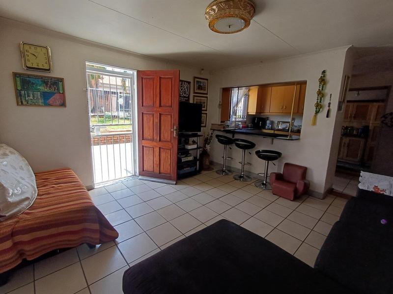 3 Bedroom Property for Sale in Lotus Gardens Gauteng