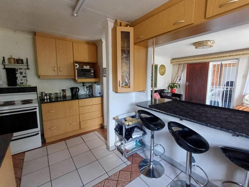 3 Bedroom Property for Sale in Lotus Gardens Gauteng