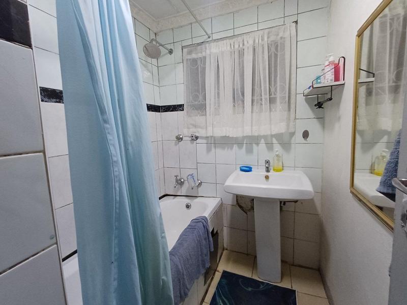 3 Bedroom Property for Sale in Lotus Gardens Gauteng