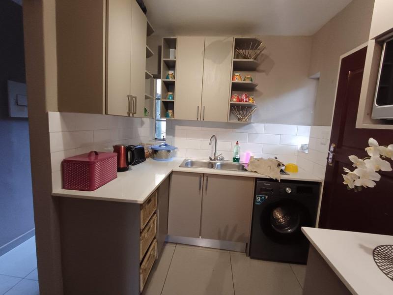 2 Bedroom Property for Sale in Wapadrand Gauteng