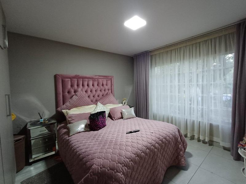 2 Bedroom Property for Sale in Wapadrand Gauteng