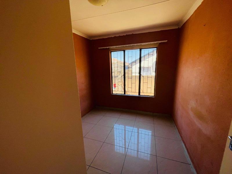 3 Bedroom Property for Sale in Soshanguve VV Gauteng