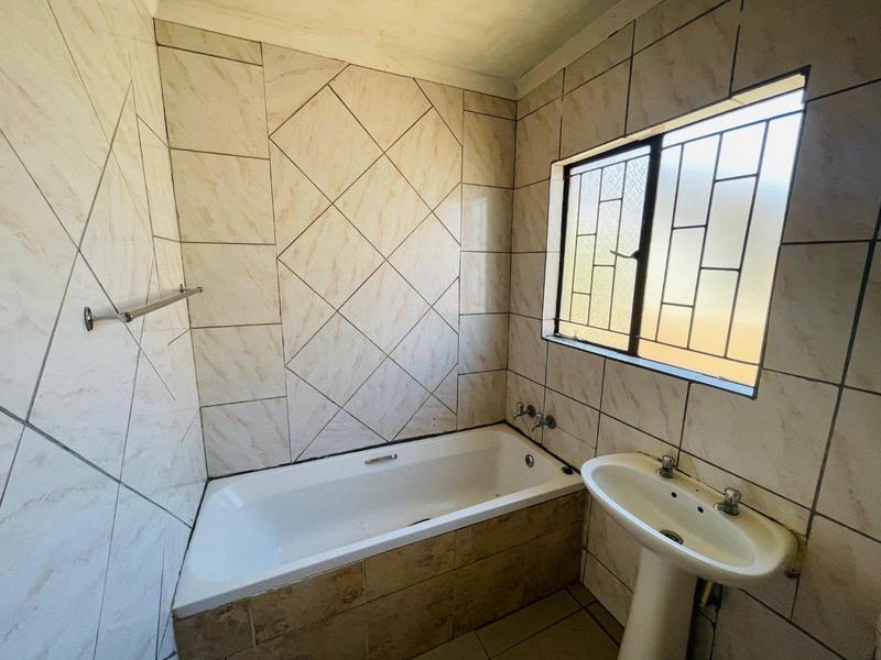 3 Bedroom Property for Sale in Soshanguve VV Gauteng