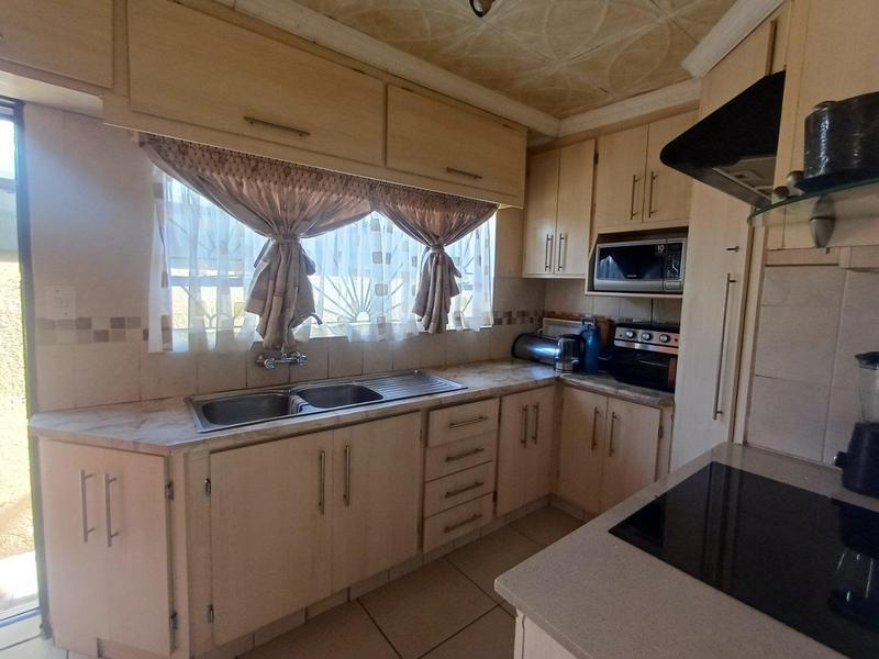 3 Bedroom Property for Sale in Danville Gauteng