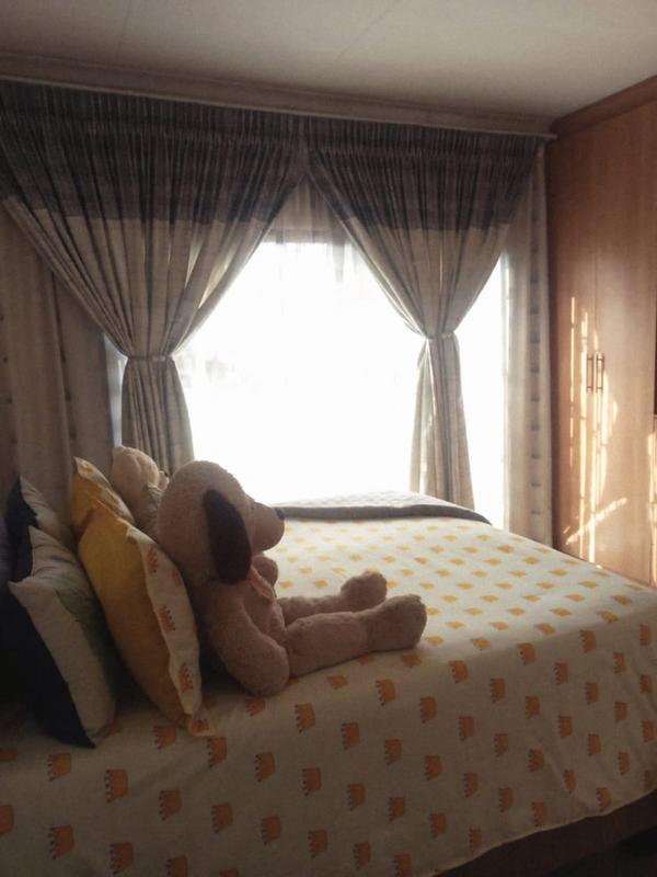 3 Bedroom Property for Sale in Roodekop Gauteng