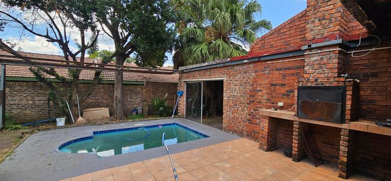 4 Bedroom Property for Sale in Theresa Park Gauteng