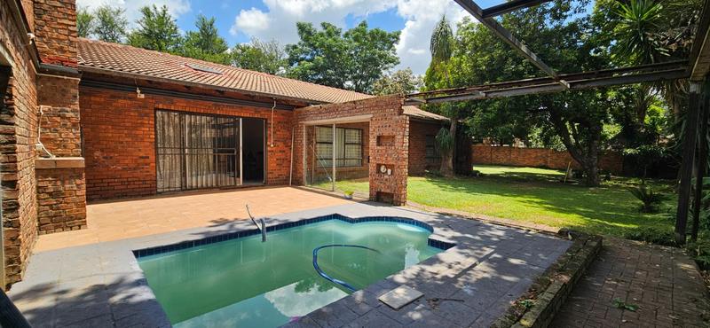 4 Bedroom Property for Sale in Theresa Park Gauteng