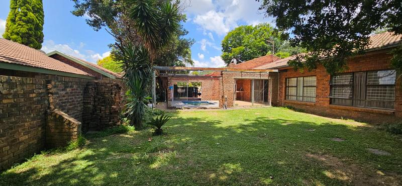 4 Bedroom Property for Sale in Theresa Park Gauteng