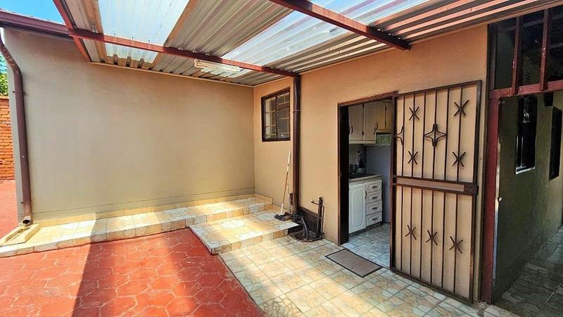 4 Bedroom Property for Sale in Atteridgeville Gauteng