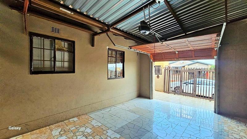 4 Bedroom Property for Sale in Atteridgeville Gauteng