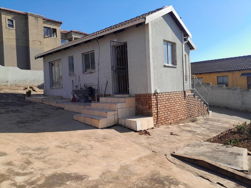 2 Bedroom Property for Sale in Atteridgeville Gauteng