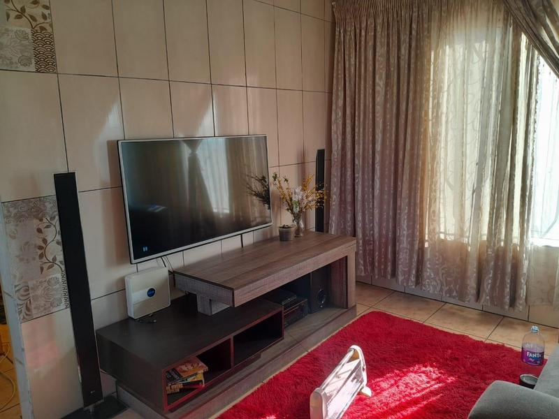 2 Bedroom Property for Sale in Atteridgeville Gauteng