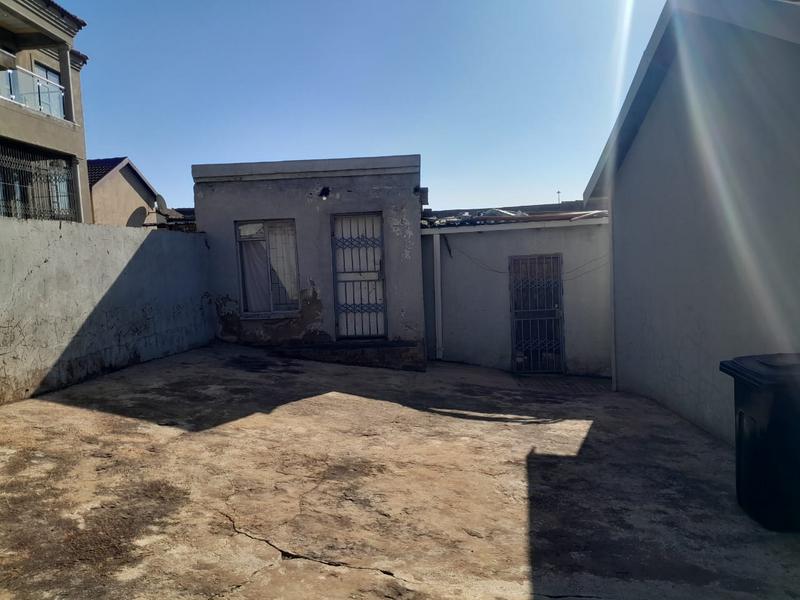 2 Bedroom Property for Sale in Atteridgeville Gauteng