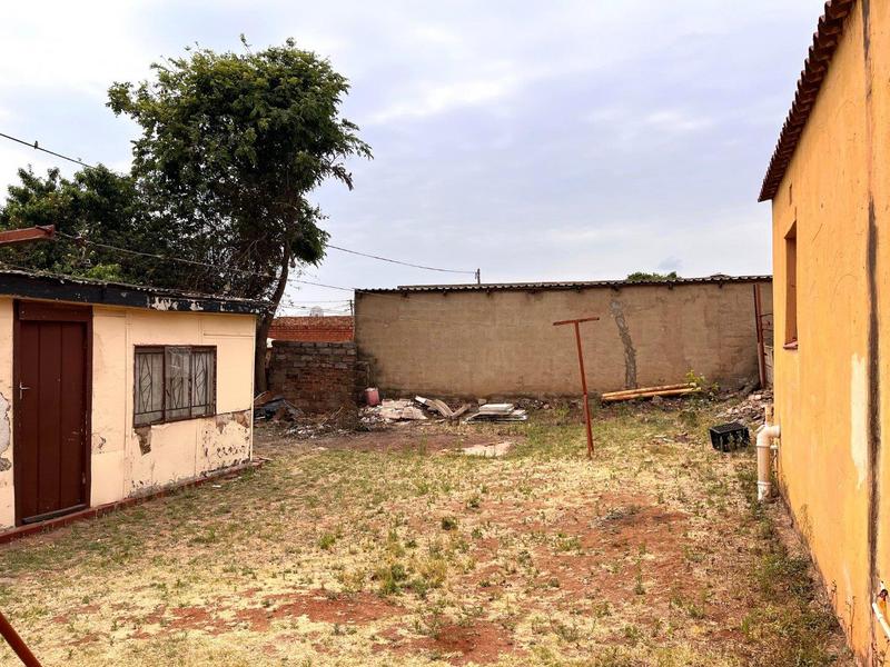 2 Bedroom Property for Sale in Atteridgeville Gauteng