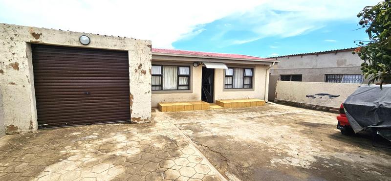 5 Bedroom Property for Sale in Atteridgeville Gauteng