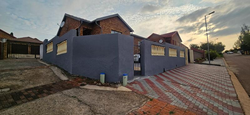 3 Bedroom Property for Sale in Atteridgeville Gauteng
