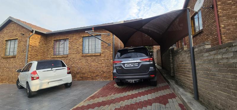 3 Bedroom Property for Sale in Atteridgeville Gauteng