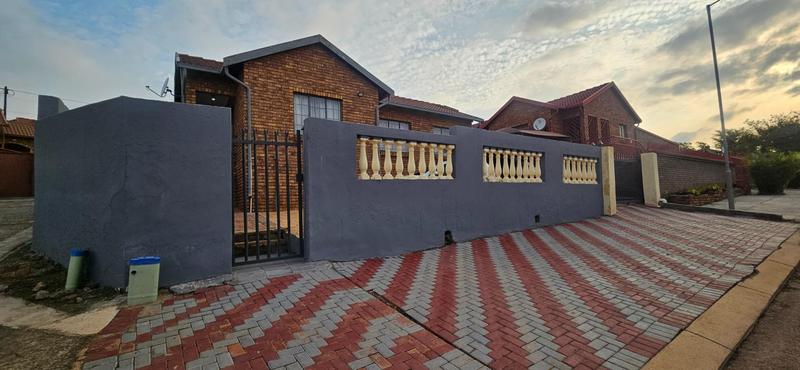 3 Bedroom Property for Sale in Atteridgeville Gauteng