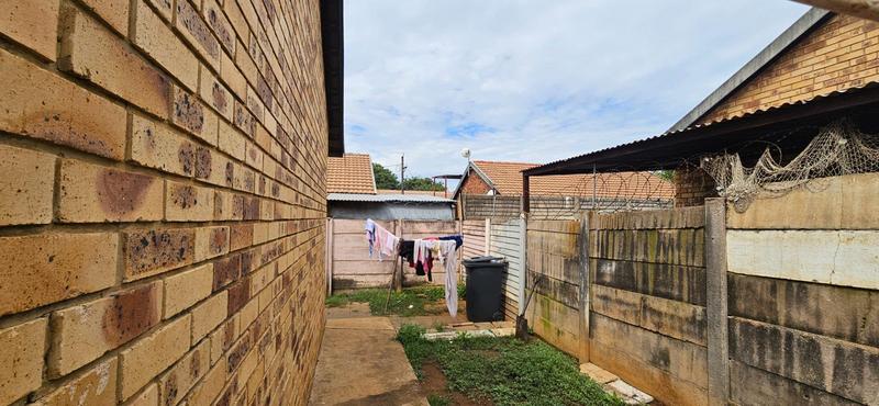 1 Bedroom Property for Sale in Danville Gauteng