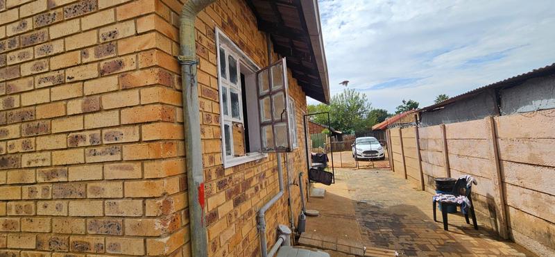 1 Bedroom Property for Sale in Danville Gauteng