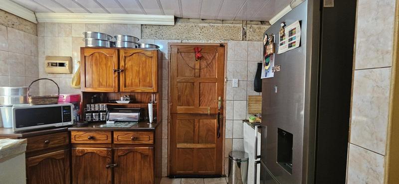 2 Bedroom Property for Sale in Lotus Gardens Gauteng