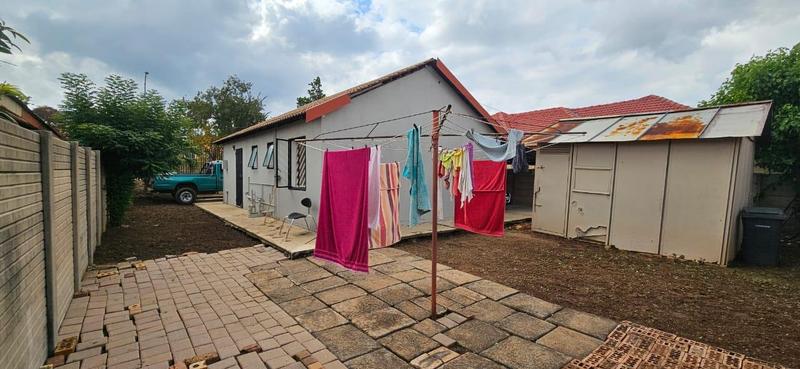 2 Bedroom Property for Sale in Lotus Gardens Gauteng