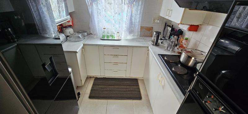 2 Bedroom Property for Sale in Lotus Gardens Gauteng