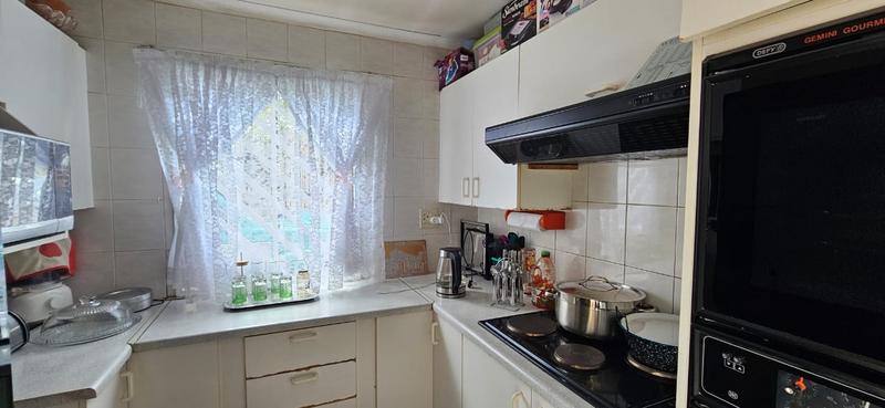 2 Bedroom Property for Sale in Lotus Gardens Gauteng