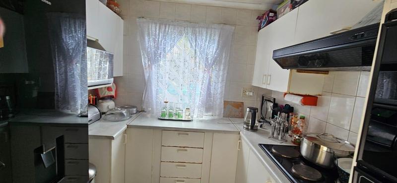 2 Bedroom Property for Sale in Lotus Gardens Gauteng