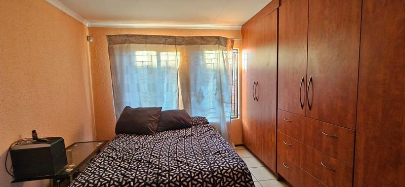 3 Bedroom Property for Sale in Lotus Gardens Gauteng