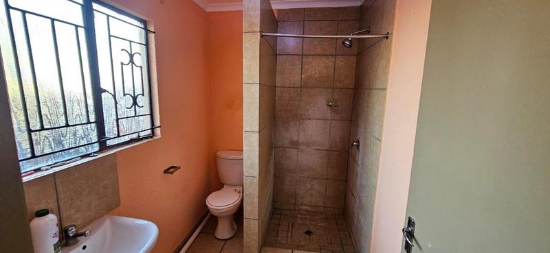 3 Bedroom Property for Sale in Lotus Gardens Gauteng