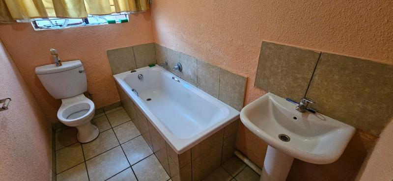 3 Bedroom Property for Sale in Lotus Gardens Gauteng