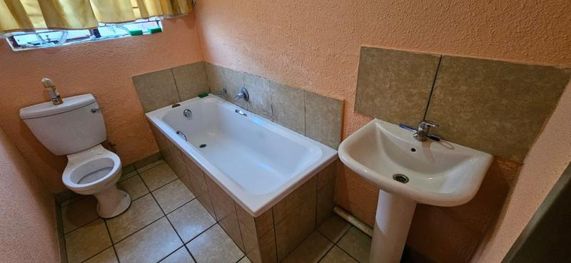 3 Bedroom Property for Sale in Lotus Gardens Gauteng