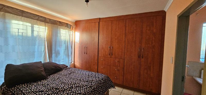 3 Bedroom Property for Sale in Lotus Gardens Gauteng