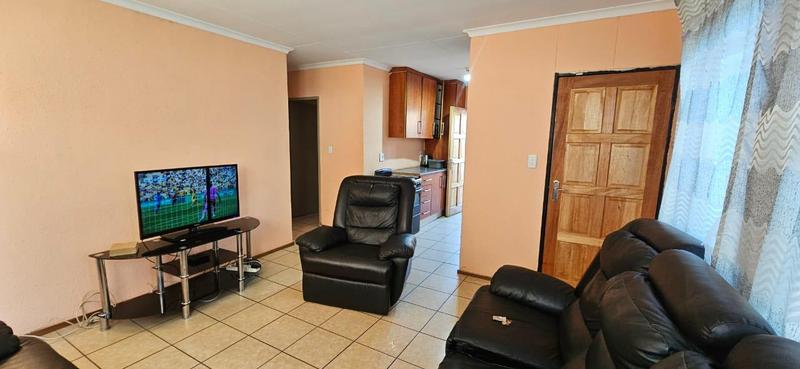 3 Bedroom Property for Sale in Lotus Gardens Gauteng