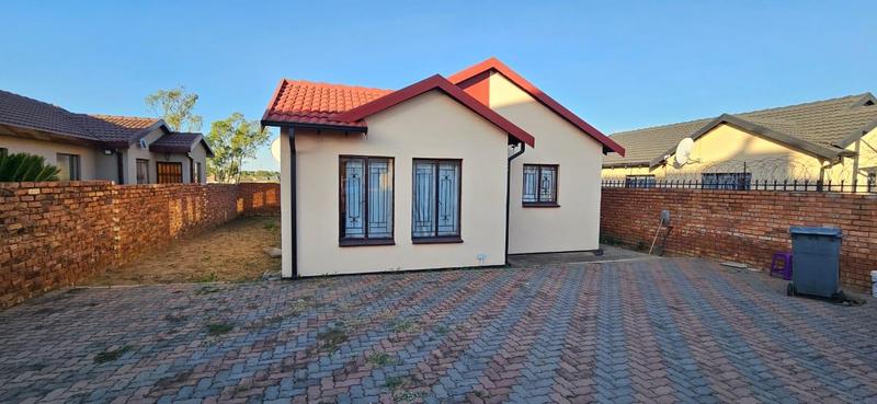 3 Bedroom Property for Sale in Lotus Gardens Gauteng