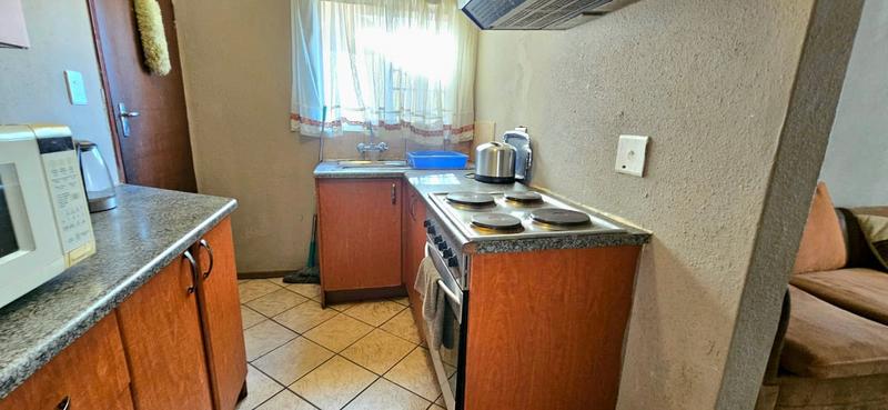 2 Bedroom Property for Sale in Lotus Gardens Gauteng