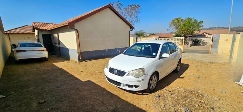 2 Bedroom Property for Sale in Lotus Gardens Gauteng