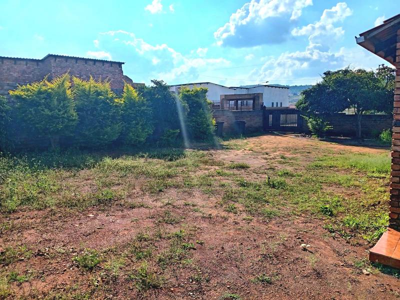 2 Bedroom Property for Sale in Lotus Gardens Gauteng