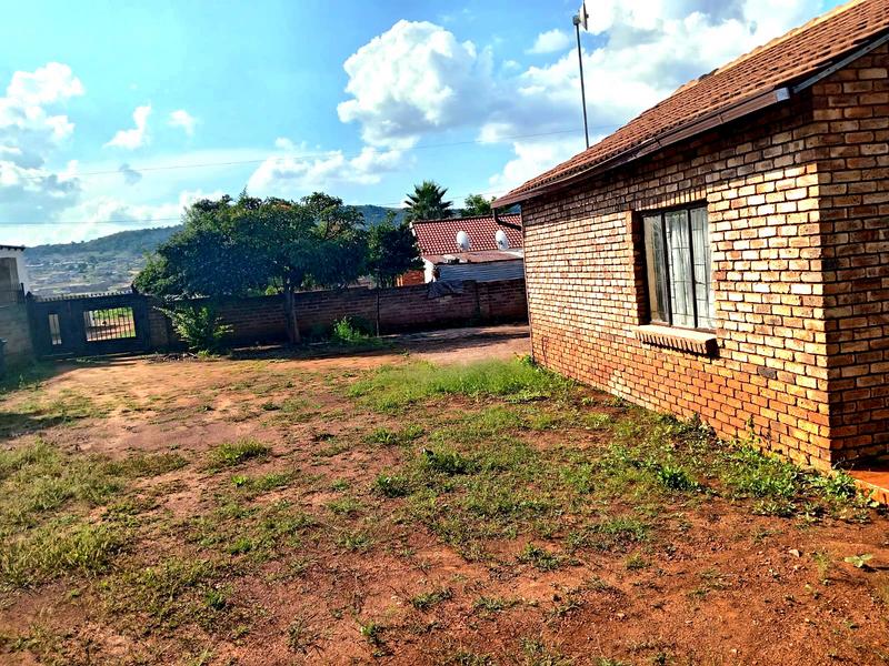 2 Bedroom Property for Sale in Lotus Gardens Gauteng