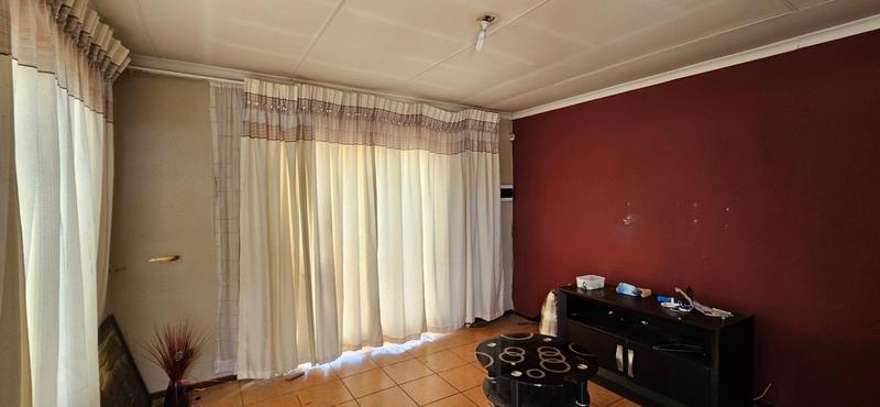 3 Bedroom Property for Sale in Lotus Gardens Gauteng