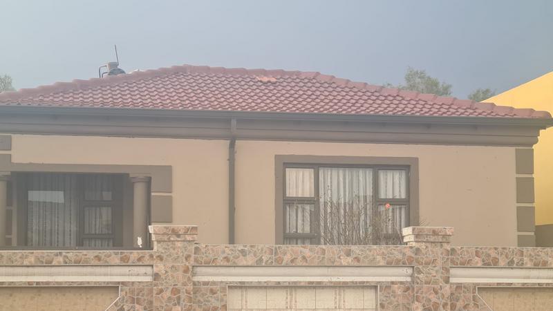 2 Bedroom Property for Sale in Daveyton Gauteng