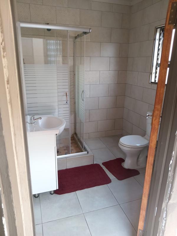 2 Bedroom Property for Sale in Daveyton Gauteng