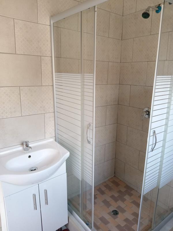2 Bedroom Property for Sale in Daveyton Gauteng